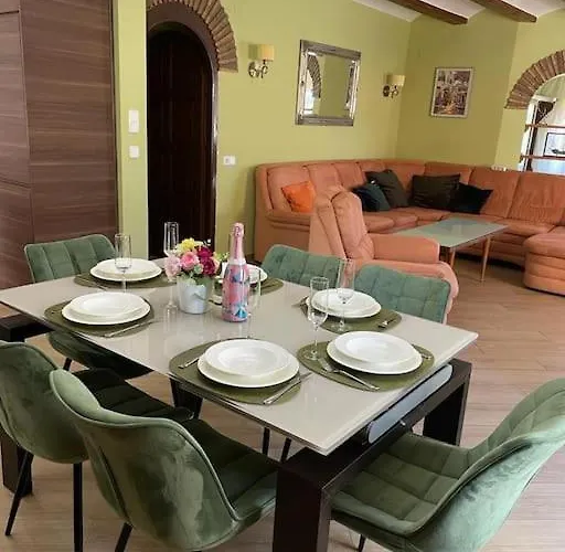 Riu Altaret Villa